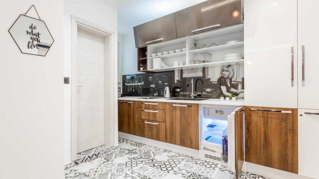 Casablanca Apartment เบลเกรด ภายนอก รูปภาพ